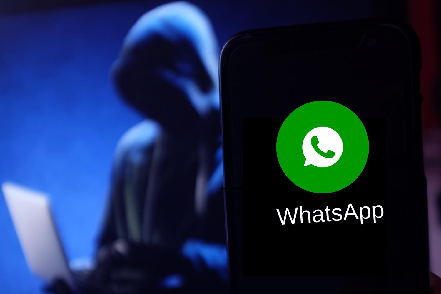 Вирус-червь распространяется через WhatsApp и заражает телефоны на базе Android