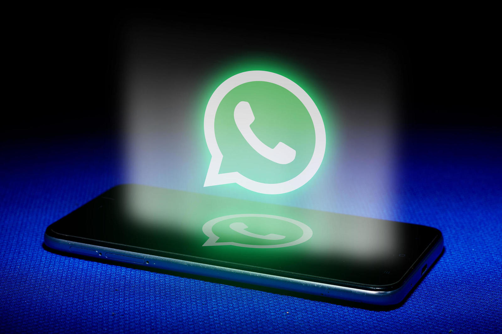 WhatsApp меняет настройки в пользу большей безопасности