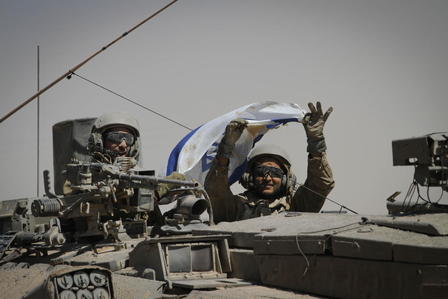 Израиль сделает танки Бундесвера неуязвимыми