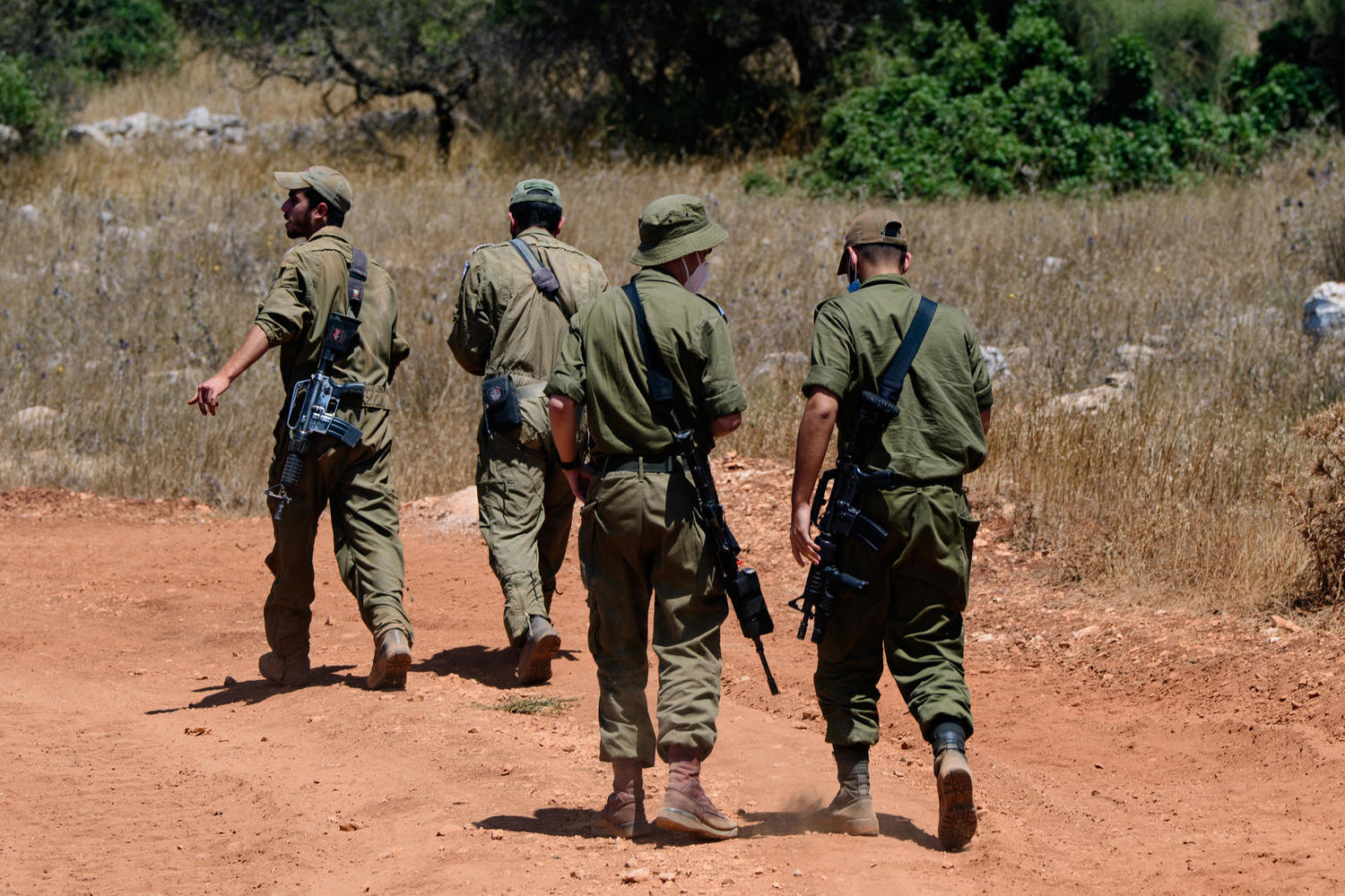 Израильского бойца коммандос избили и ограбили во время ночной тренировки