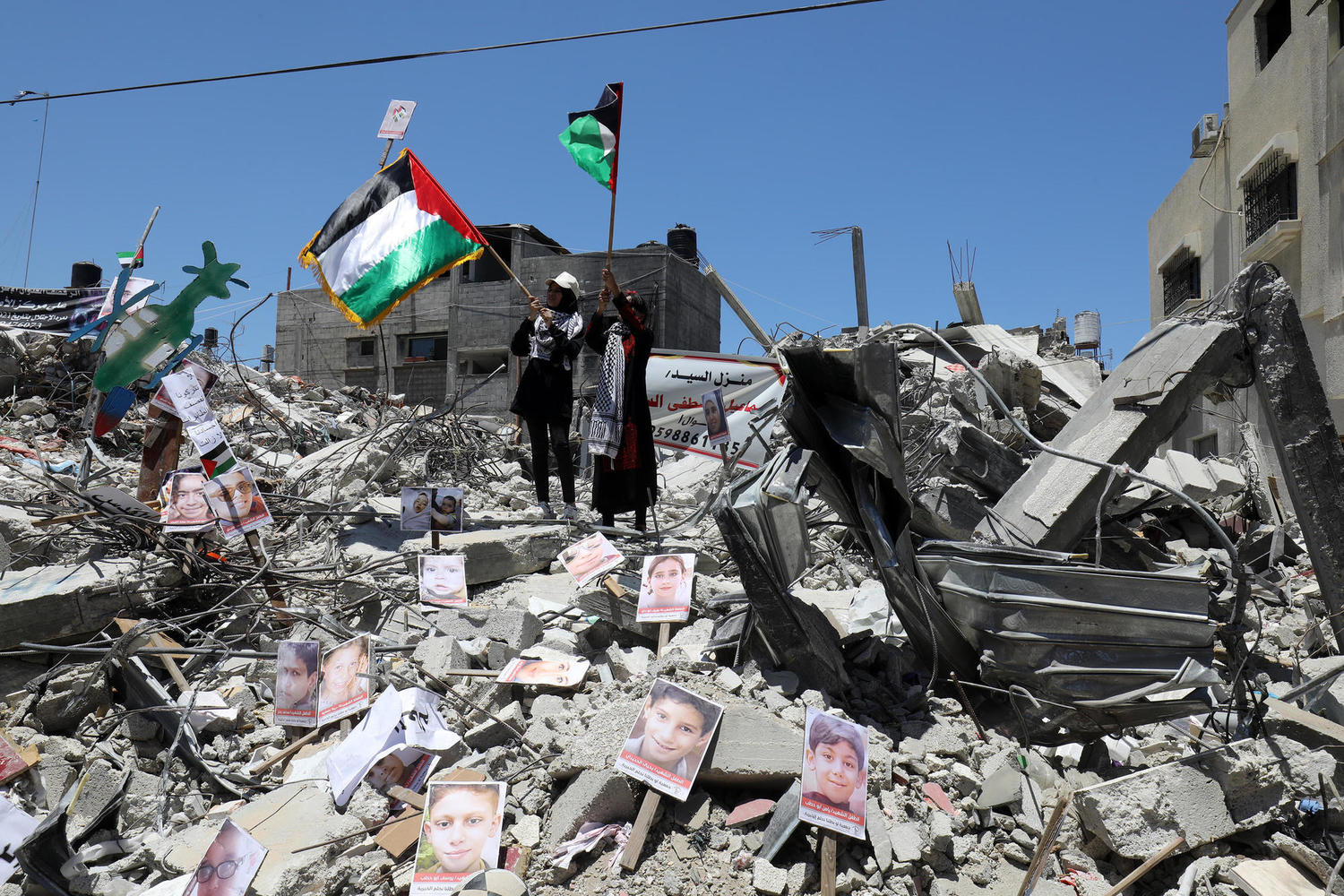 на руинах в Газе, 19 июня