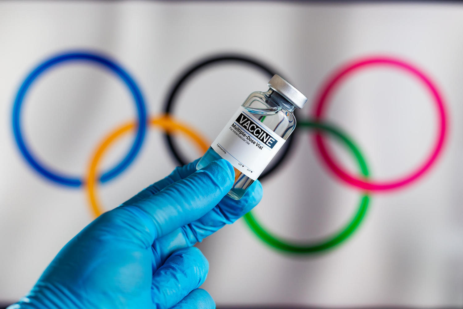 За две недели до Олимпиады в Токио объявлено чрезвычайное положение по коронавирусу