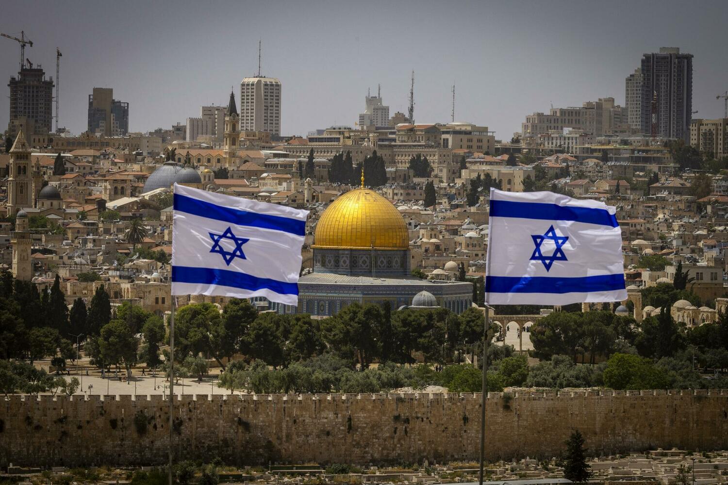Беннет: Израиль отклонил просьбу Иордании об увеличении числа охранников на Храмовой горе