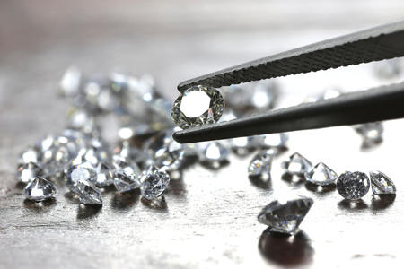 Израильский бизнесмен утаил от налоговой 27 миллионов шекелей от продажи алмазов