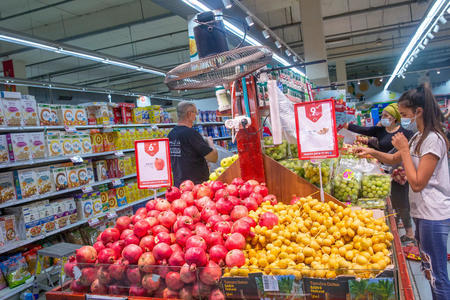 Отчет госконтролера: «Из-за монополий и бюрократии цены на продукты в Израиле продолжают расти»